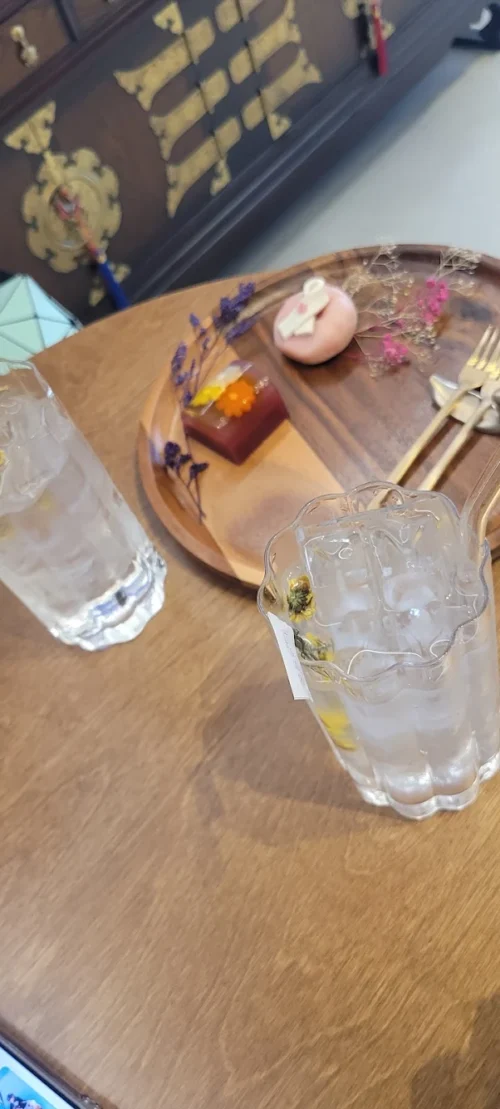 한국적 감성 속 새로운 경험