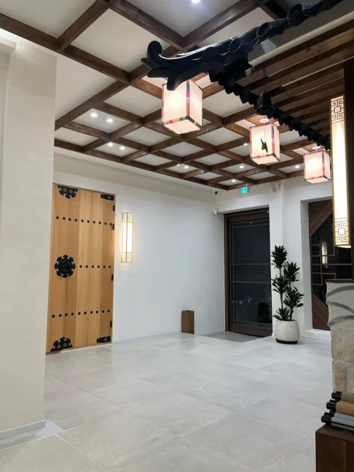 Relaxing Atmosphere and Amazing Organic Kelp Course