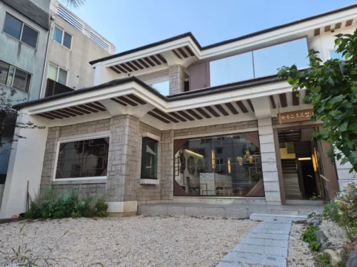 두피관리와 목·어깨 힐링까지! 예쁜 동양적 공간